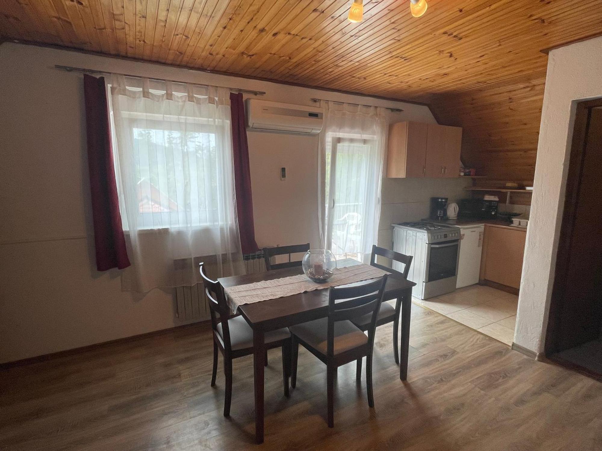 Apartments With A Parking Space Smoljanac, Plitvice - 12345 Quarto foto