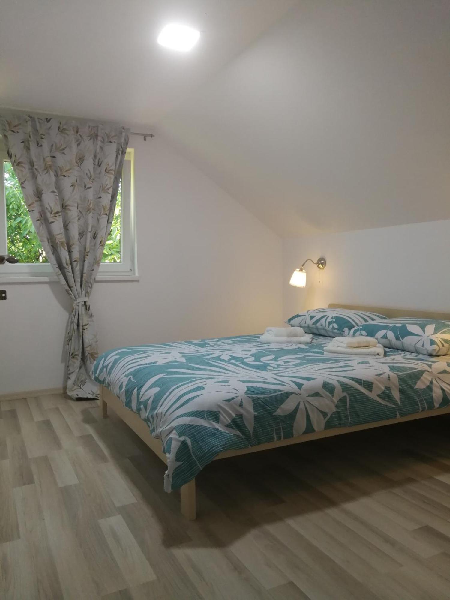 Apartments With A Parking Space Smoljanac, Plitvice - 12345 Quarto foto